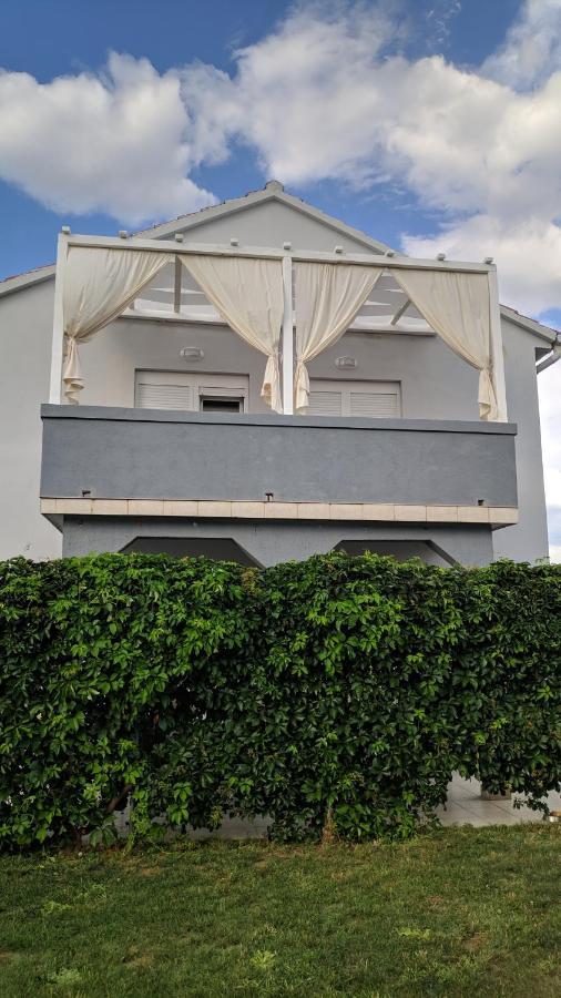 Apartment Marina Vir Exterior photo